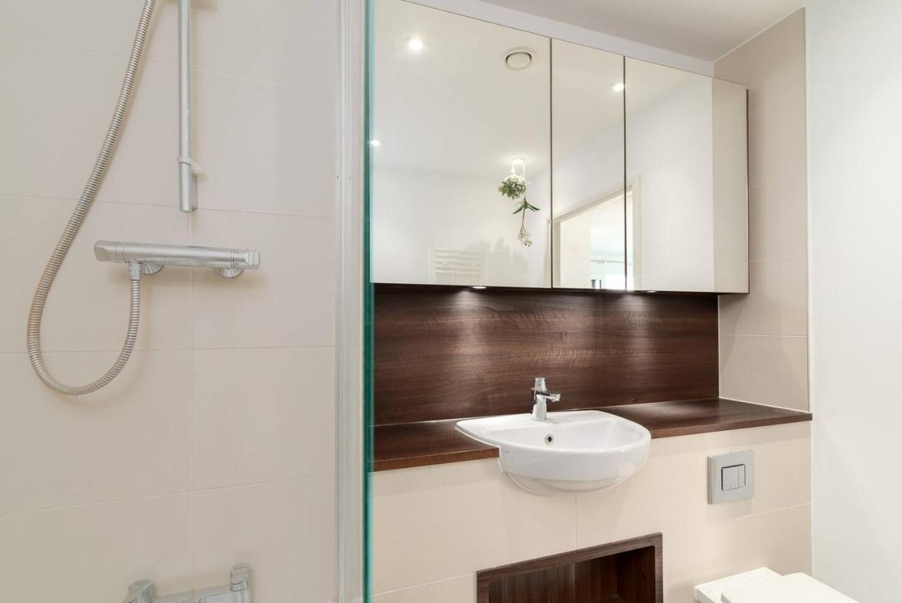 Joivy Lovely Studio Flat With Terrace In Southeast London Kültér fotó